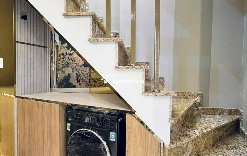 Bán nhà đẹp, full Nội Thất Ni Sư Huỳnh Liên P.10 Tân Bình, 48m2, 3 Tầng, 3 PN. Nhỉnh 5 tỷ.